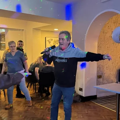 Karaoke guest